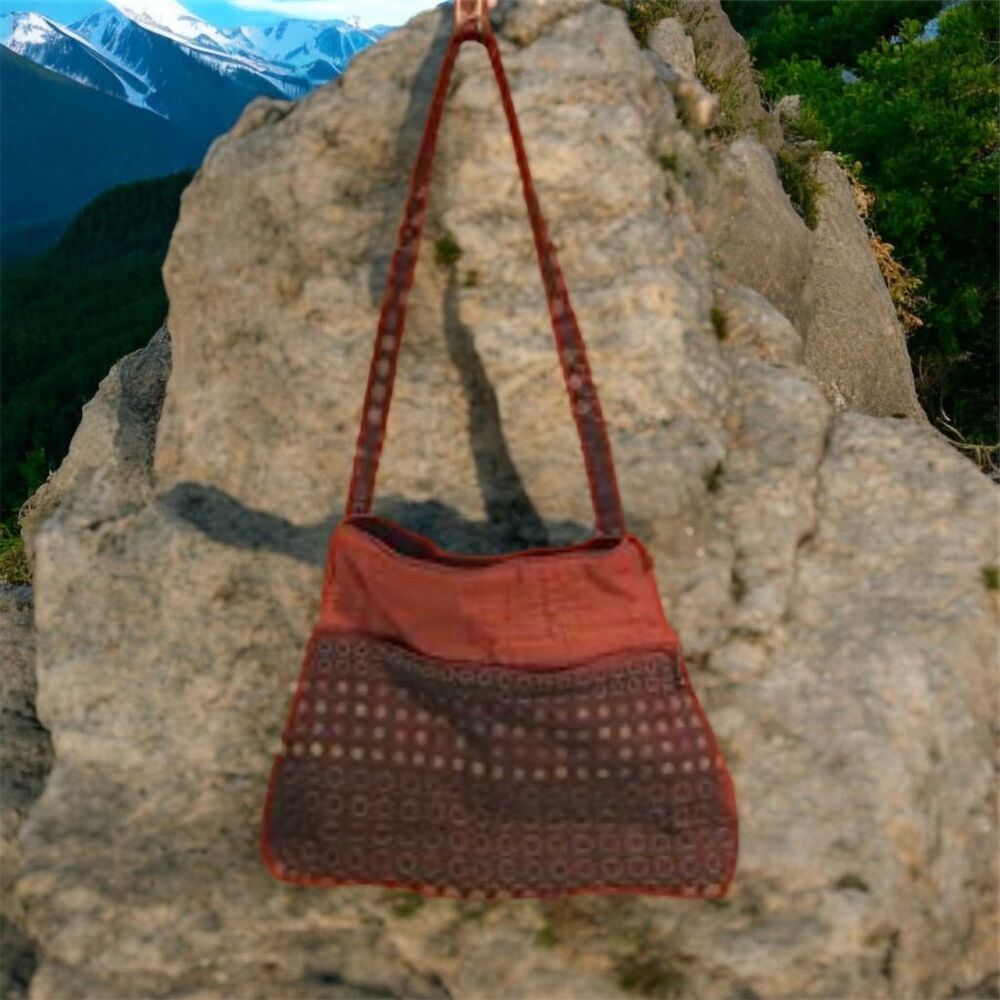 Maruca Women's Medium Shoulder Bag Rustic Tones Casual Handcrafted